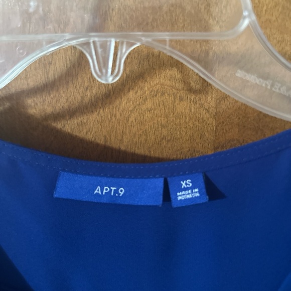 Apt 9. women’s Blue Sleeveless Button Front Blouse - Picture 8 of 10